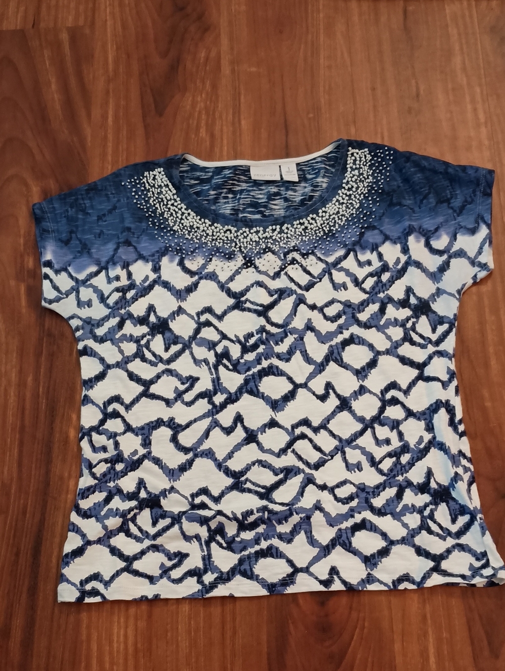 Zenergy By Chicos Top with Beaded Collar 100% Cotton